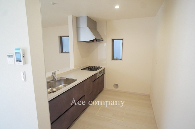 【キッチン】 | 八尾市小畑町2丁目　【1号棟/全4棟】 | キッチンスペースに床下収納付きです♪