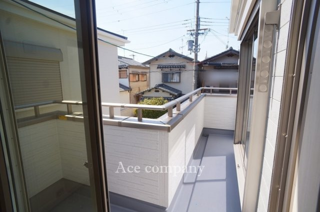 【バルコニー】 | 八尾市小畑町2丁目　【1号棟/全4棟】 | 2居室に面したL型のバルコニー☆南・西向きです☆