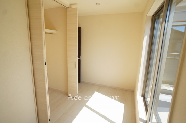 【子供部屋】 | 八尾市小畑町2丁目　【1号棟/全4棟】 | 【2階：洋室4.5帖】クローゼット完備です♪