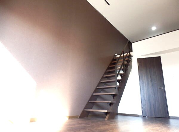 Ａｍｐｉｏ志賀本通の居間・リビング