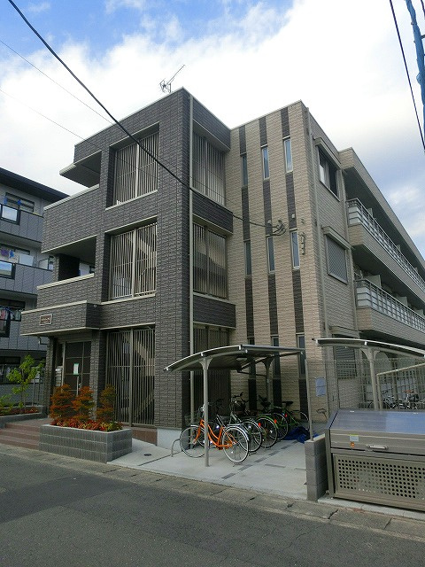 川崎市多摩区登戸の賃貸マンションの外観