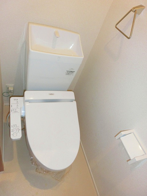 川崎市多摩区登戸の賃貸マンションのトイレ