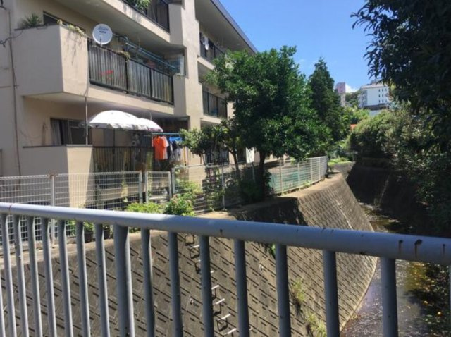 静岡県伊豆の国市1棟投資用マンション「満室想定21.61％」の外観
