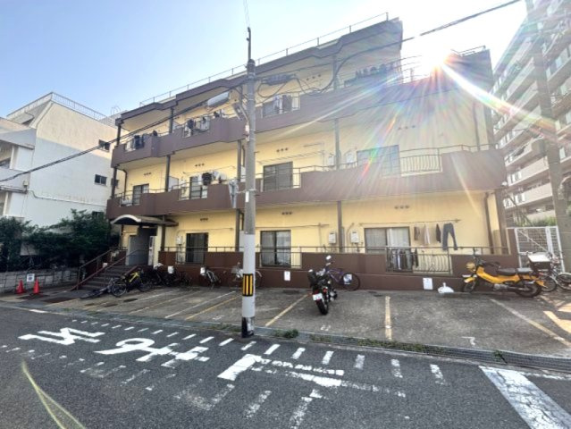 三景マンションの外観