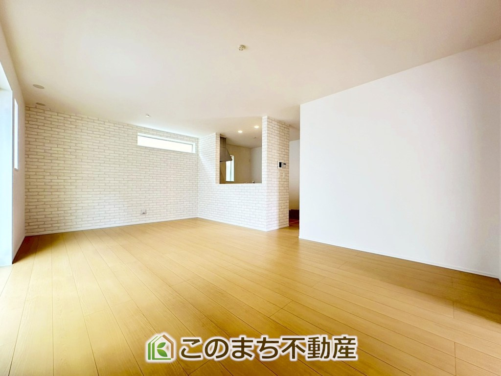 ハートフルタウン宇都宮市竹林町163番の居間・リビング|時間のゆとりと空間、暖かな陽光がもたらす光と風を独占してください。新しい暮らしが始まります。

