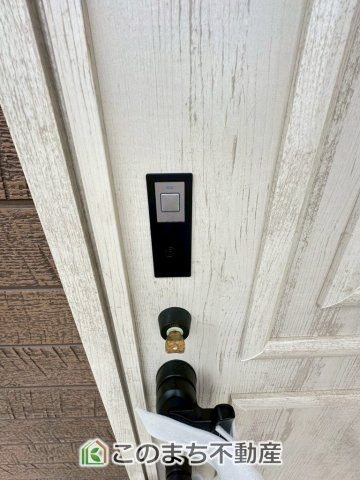 ハートフルタウン宇都宮市竹林町163番の設備|玄関のカギはワンタッチでダブルロックが可能なカードキーを採用しております☆
