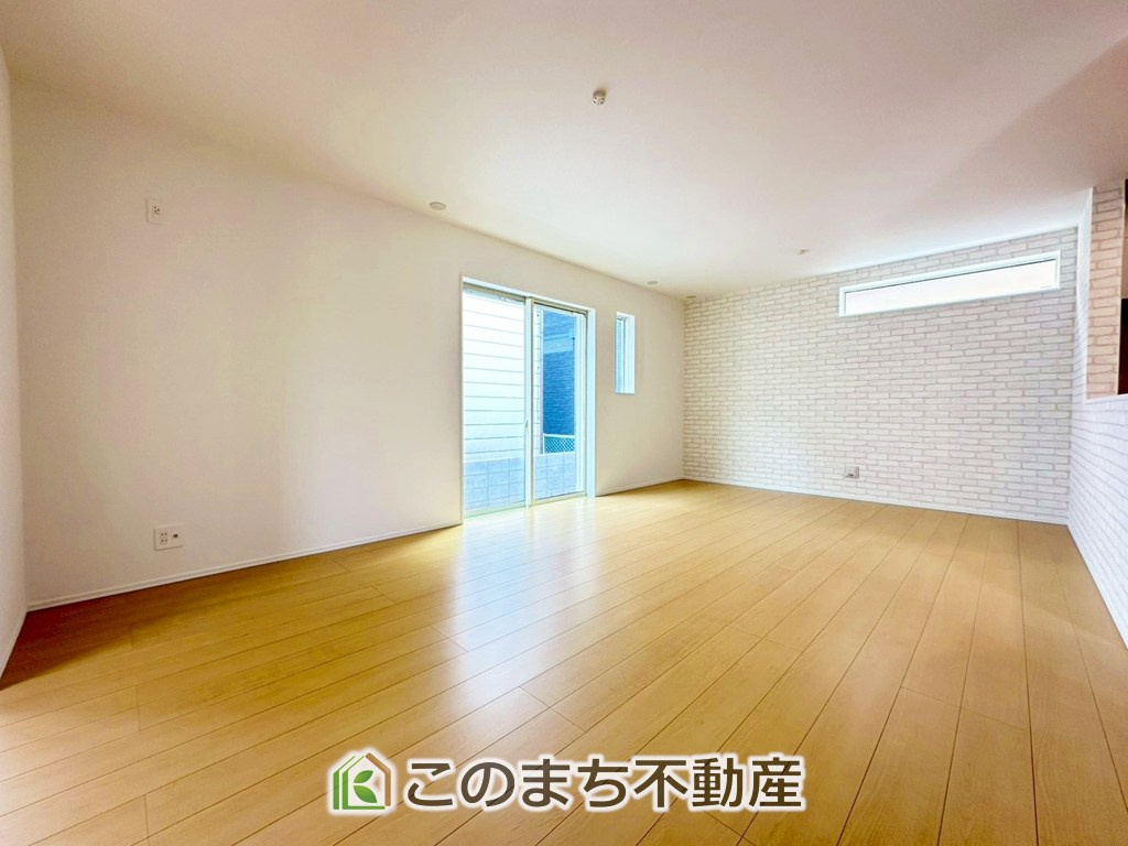 ハートフルタウン宇都宮市竹林町163番の居間・リビング|開放感のある大きなリビング♪

