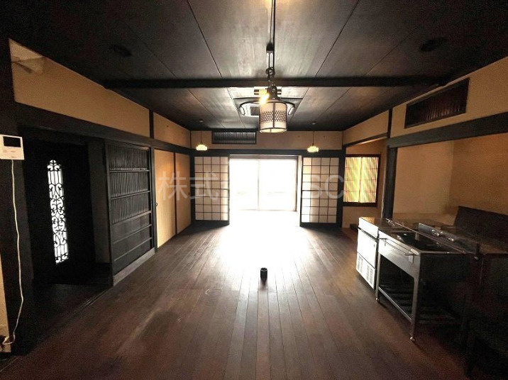 共進境川ビル　貸店舗・事務所の居間・リビング