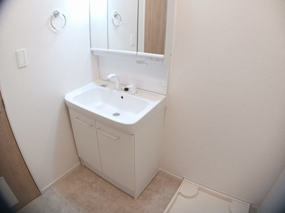 【洗面所】 | メルヴェイユＢ