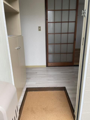 【玄関】 | ハイツわたなべ