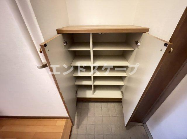 コンフォール石坂Dの収納|高崎、前橋エリアのお部屋探しはエンドスケープまで！お客様の理想お聞かせ下さい♪