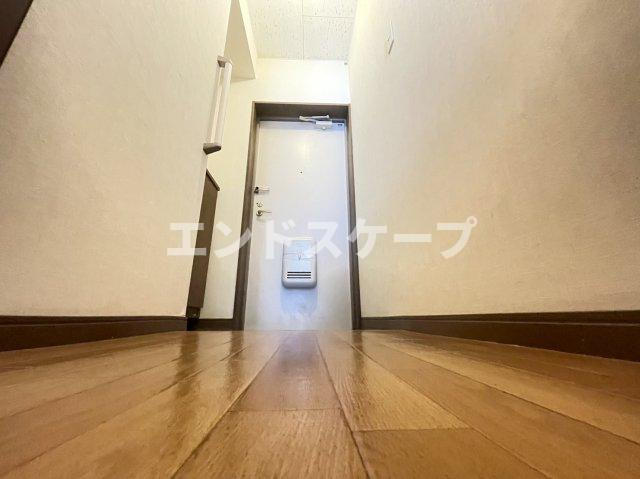 コンフォール石坂Dの玄関|高崎、前橋エリアのお部屋探しはエンドスケープまで！お客様の理想お聞かせ下さい♪