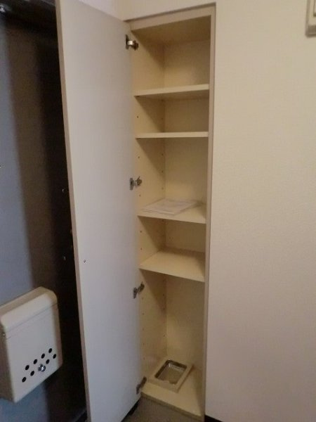 新品家具付きマンション本町10(KaGood東京)の収納