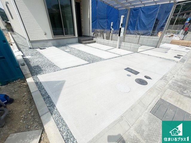 ■西宮市生瀬東町　第1期　新築一戸建ての駐車場|駐車スペース！散水栓があるので、こまめに愛車を洗えます！
