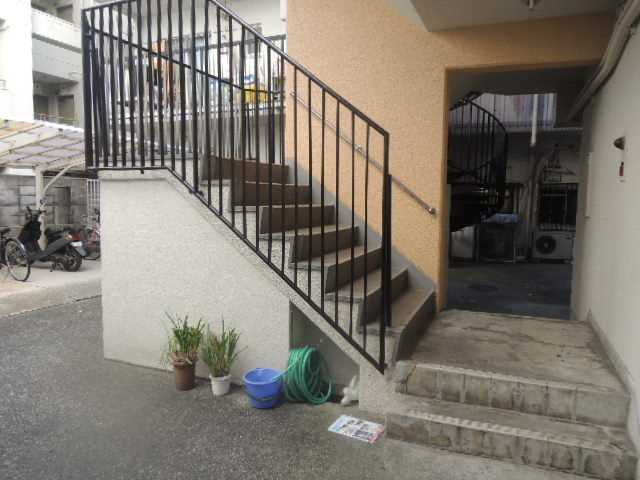 甲南メゾン春日の外観
