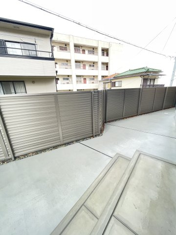 SOLARE摩耶の駐車場