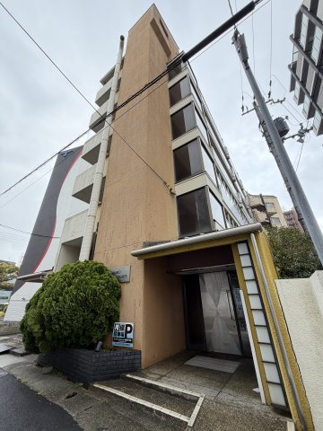 南光ハイツの外観