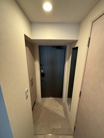 ワールドアイオオサカフェリーチェの玄関