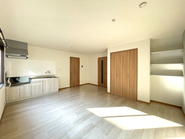 ライフタウニーB街区5号棟の居間・リビング