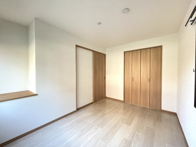 ライフタウニーB街区5号棟の寝室