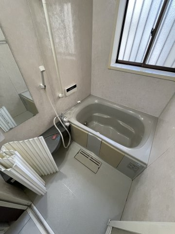 丸山町3丁目戸建の浴室