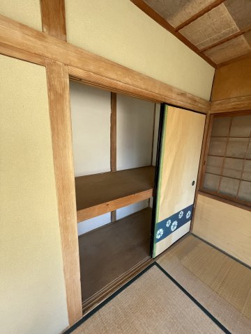 丸山町3丁目戸建の収納