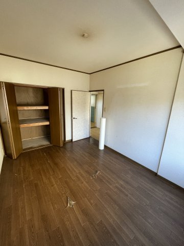丸山町3丁目戸建の洋室