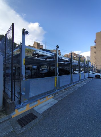 六甲グランドヒルズ番館の駐車場