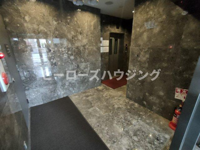 【エントランス】 | ロイヤルクイーンズパーク蛍池