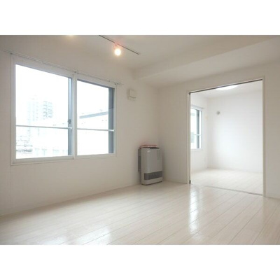 【居間・リビング】 | ピノ・ノワール医大前