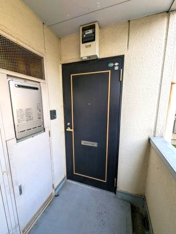 島根ハイツの玄関