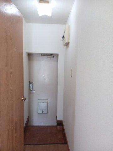 カンパーニュ壱番館の玄関|きれいな玄関です