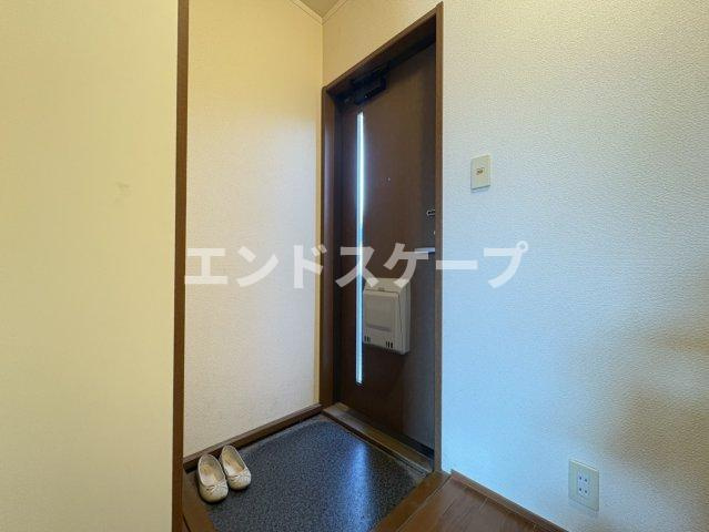 カルボナーラA棟の玄関|高崎、前橋のお部屋探しはエンドスケープまで！お客様の理想お聞かせ下さい♪