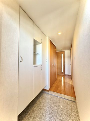 【玄関】 | アルファライフ玉藻公園