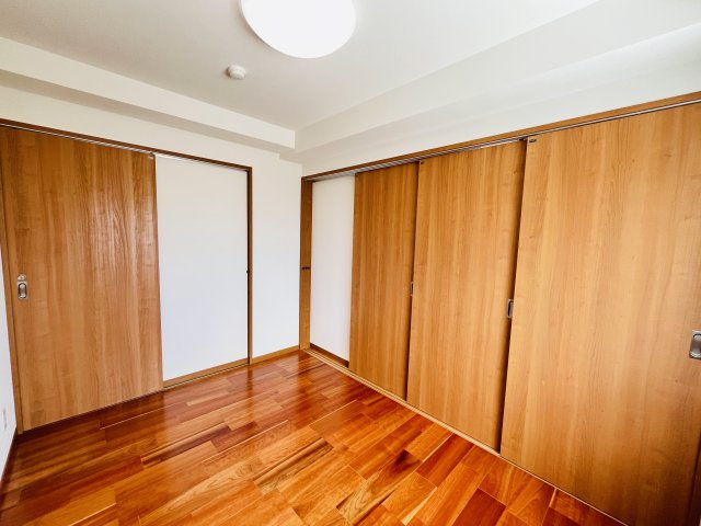 グランドール・コアの洋室