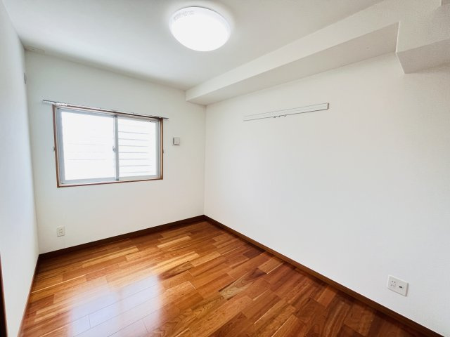 グランドール・コアの洋室