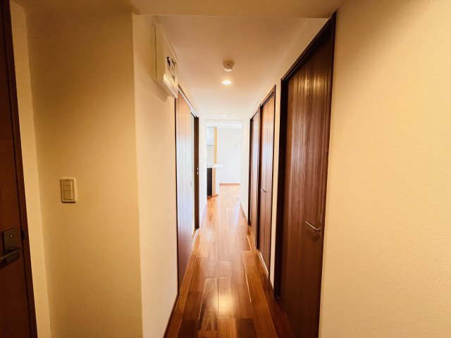 グランドール・コアの内装