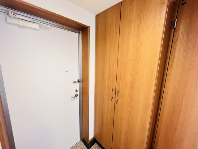 グランドール・コアの玄関