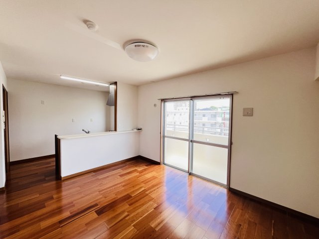 グランドール・コアの居間・リビング