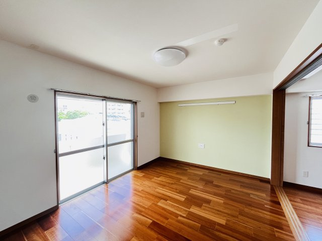 グランドール・コアの居間・リビング