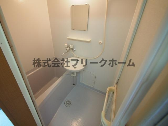 武蔵野市中町３丁目のアパートのシャワールーム