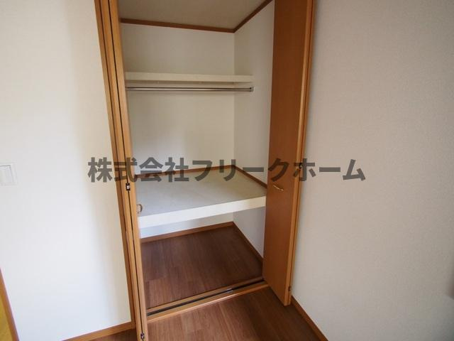 武蔵野市中町３丁目のアパートの収納