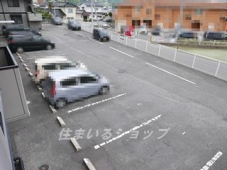 ファミールＨＩＲＯ　Ｂ棟の駐車場