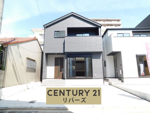 名古屋市北区長喜町３丁目の新築一戸建の外観|☆１号棟☆　　新価格！！いつでも見学出来ます♪（お問合せ当日、平日、水曜、夜間でもＯＫ）　南向き！　駐車楽々並列２台ＯＫ　５ＬＤＫ変更可！　広いＬＤＫ２２．１帖♪　多用途に利用できるサービスルーム！