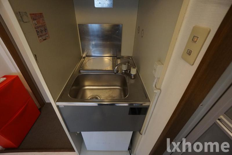 サテライト総持寺のキッチン|お料理しやすいキッチンです