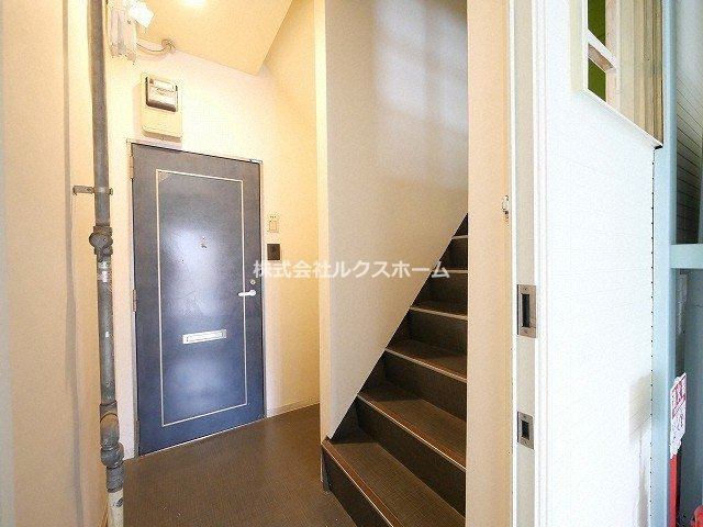 サテライト総持寺の玄関