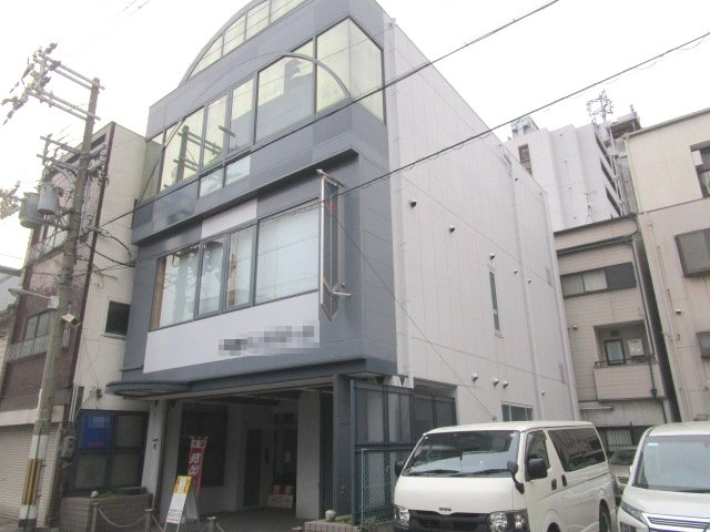 大阪市大正区平尾５丁目のビルの外観