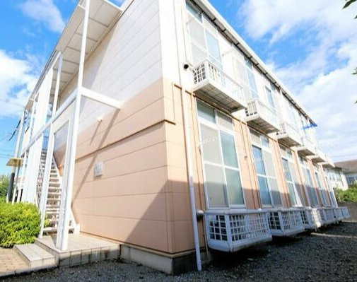 クレール小山の外観