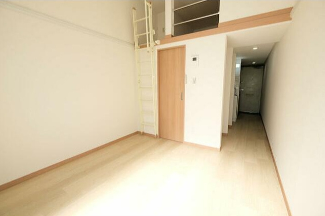 クレール小山の居間・リビング