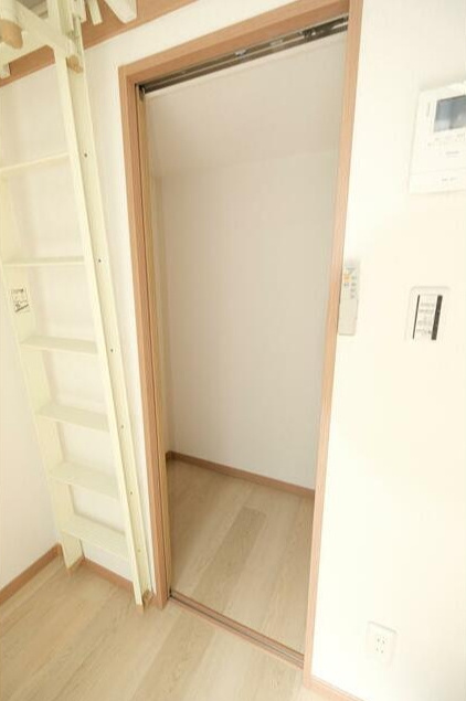 クレール小山の収納
